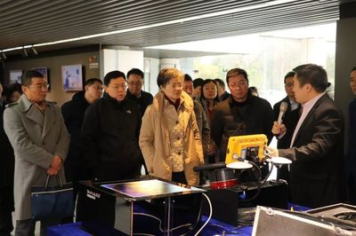 【参观调研】虹口区区委常委、副区长高香、张伟一行莅临北斗西虹桥基地参观调研